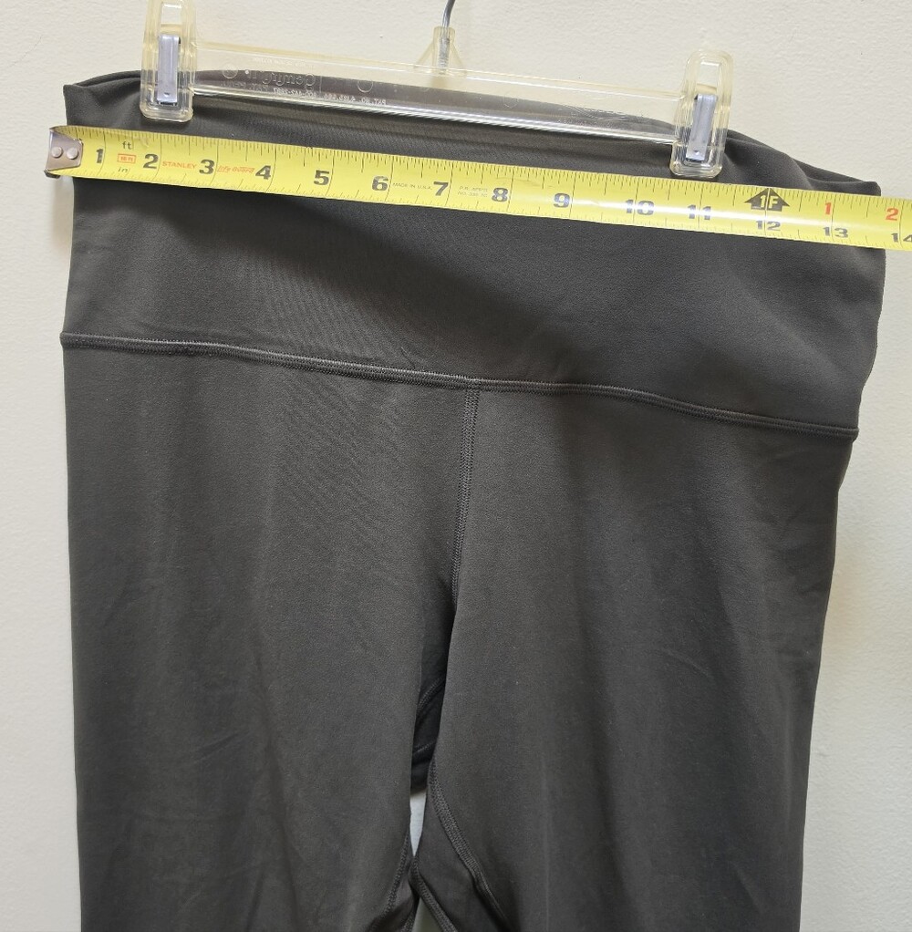 Lululemon Align Crop 23" High Waist sz 10 Pants Dark Olive Leggings Stretch Soft - Picture 10 of 12